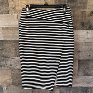 White House Black Market Striped skirt with front slit Size 4